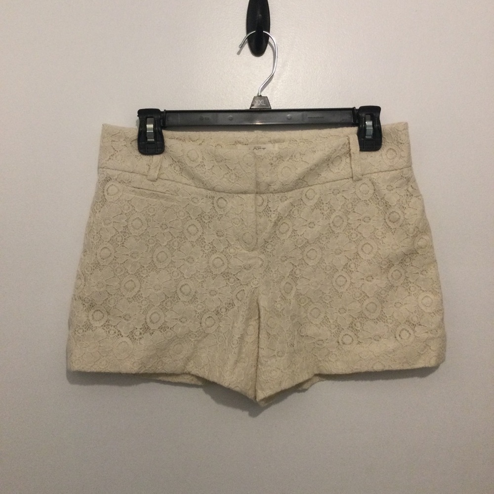 LOFT lace shorts‎